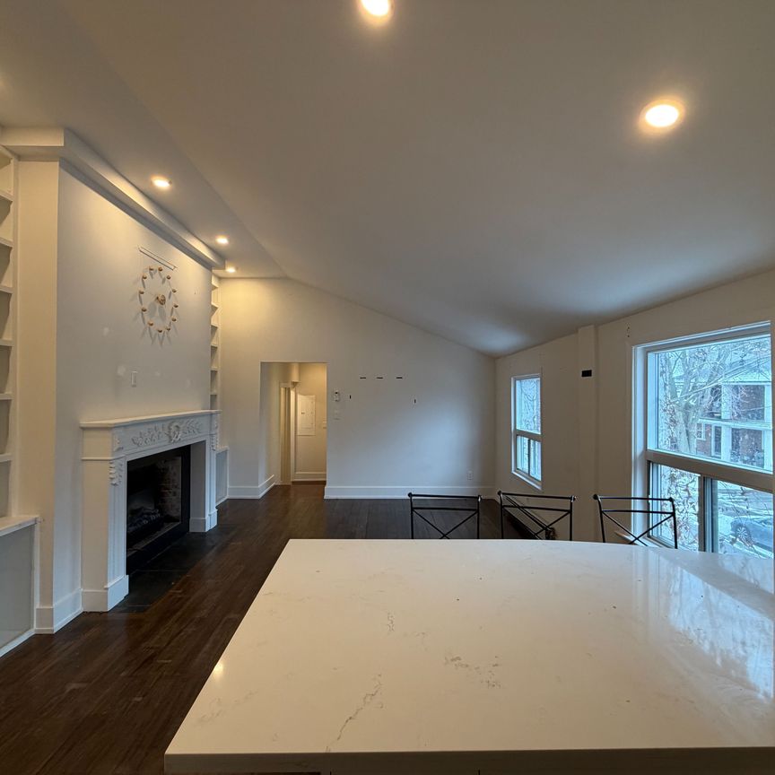 For Lease - 43 Glen Manor Drive Unit# Upper, Toronto, Ontario - Photo 1