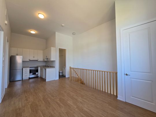 For Lease - 39 Golden Fern (COACH HOUSE) Street, Markham, Ontario - Photo 1