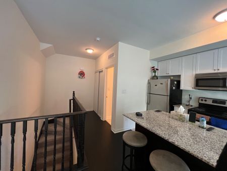 For Lease - 639 Lawrence Avenue Unit# 323, Toronto, Ontario - Photo 5