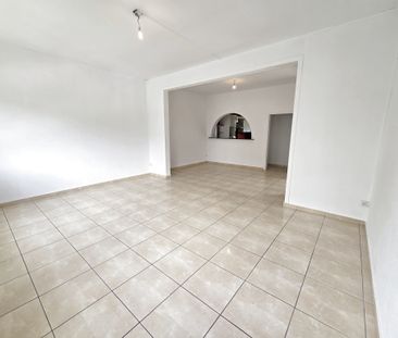 Location Appartement 5 pièces 125m² ST DENIS 97400 - Photo 3