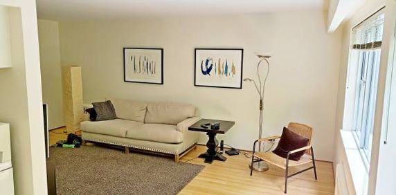 Bright and Beautiful Large 2 BED Suite - Photo 2