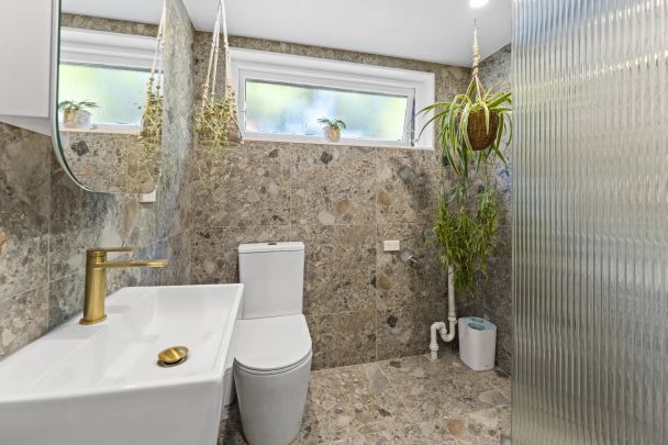 Renovated two bedroom in prime location - Photo 1