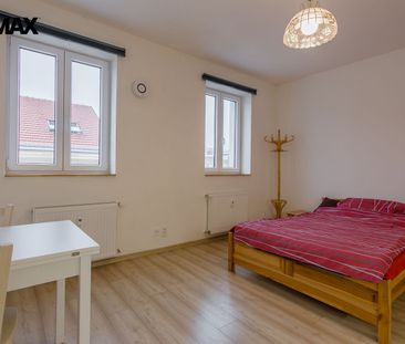 Pronájem bytu 1+kk 27 m² - Fotografie 2