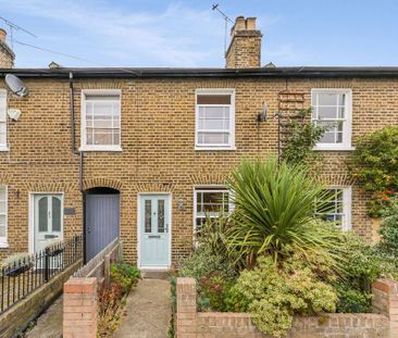 2 bedroom terraced house to rent - Photo 1