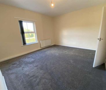 Preston Road, Coppull, Coppull, PR7 - Photo 4