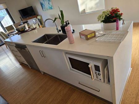 Modern 4-Bedroom Home with Flexible Living Spaces - in a Quiet Court Location - Photo 4