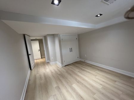 For Lease - 1026 Hedge Drive, Mississauga, Ontario - Photo 2