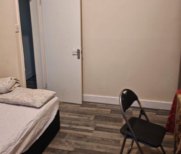 Room in a Shared House, Chadwick Road, SE15 - Photo 2