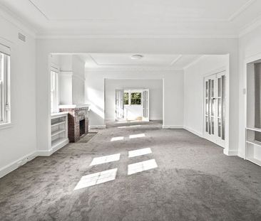 29 Ellalong Road, Cremorne - Photo 1