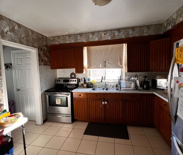 For Lease - 152 Overbrook Place Unit# 3, Toronto, Ontario - Photo 2