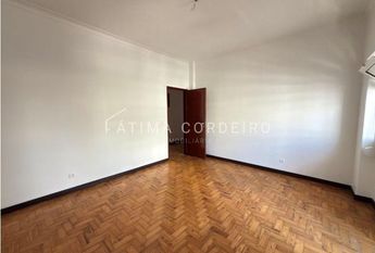 Apartamento T3 em Setúbal