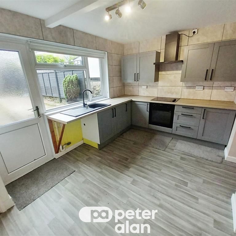 Oak Street, ABERDARE - Photo 1