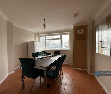 3 bedroom terraced house to rent - Photo 3