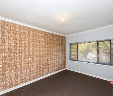 64 Redcliffe Avenue, Balga WA 6061 - Photo 5