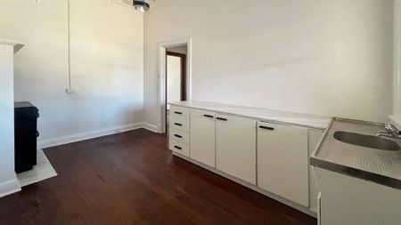 53 Lacey Street - Photo 4