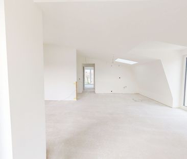Luxuriöse 3-Zimmer-Dachgeschosswohnung mit exklusiver Ausstattung, ... - Foto 1