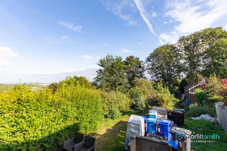 3 bedroom terraced house to rent - Photo 5