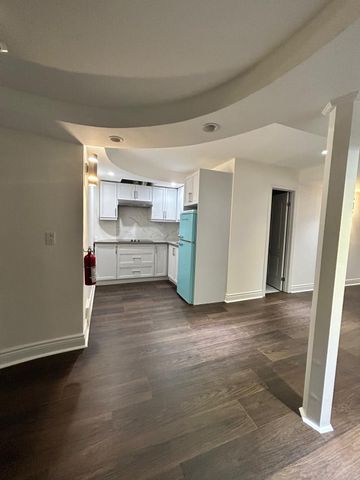 For Lease - 187 Redstone Road, Richmond Hill, Ontario - Photo 5