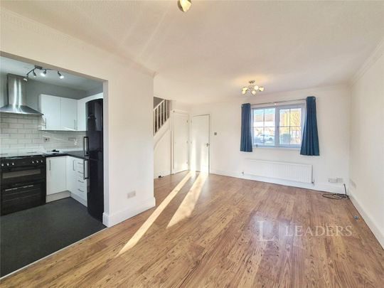 2 bedroom house to rent Cusak Road, Chelmer Village, Chelmsford, CM2 - Photo 1