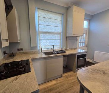 Healey Lane, Batley, WF17 - Photo 5