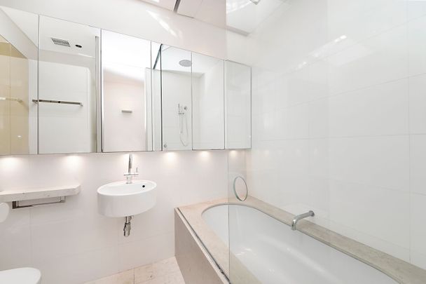 18 Dudley Street, Paddington - Photo 1