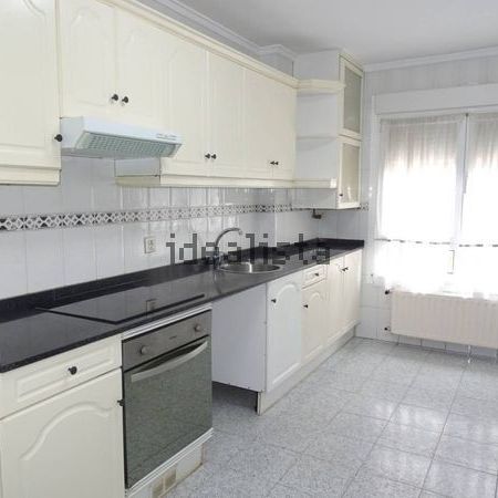 Alquiler de piso en Nuevo Gijón - Foto 1