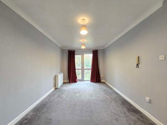Millbrook Road East, Southampton, SO15 - Photo 1