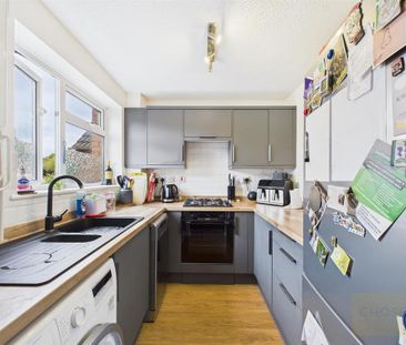 2 bedroom terraced house to rent - Photo 3
