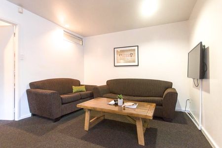 142 Vincent Street - Photo 2