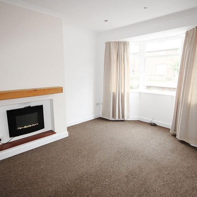2 bedroom end of terrace house to rent - Photo 1