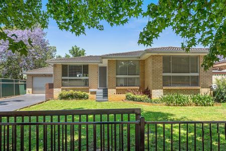 3 William Cox Drive, Richmond NSW 2753 - House For Rent | Domain - Photo 5