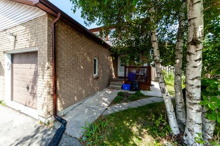 For Lease - 1447 Fleming Court, Oshawa, Ontario - Photo 5
