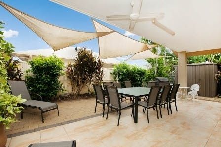 NEAT FAMILY HOME - Photo 4