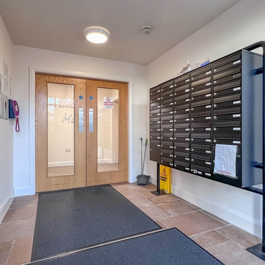 33 Sandown Manor, 84a Sandown Road, Belfast, BT5 6GQ - Photo 1