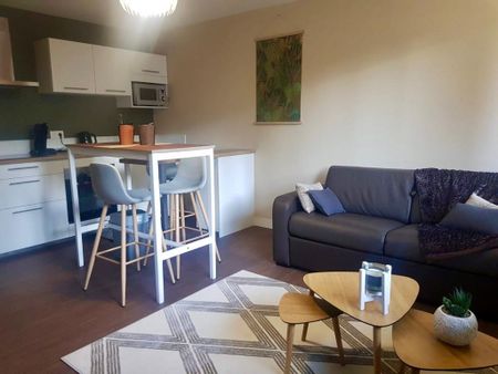 RUE ARMAND DUTREIX, T2 de 44 m² avec parking ! - Photo 3
