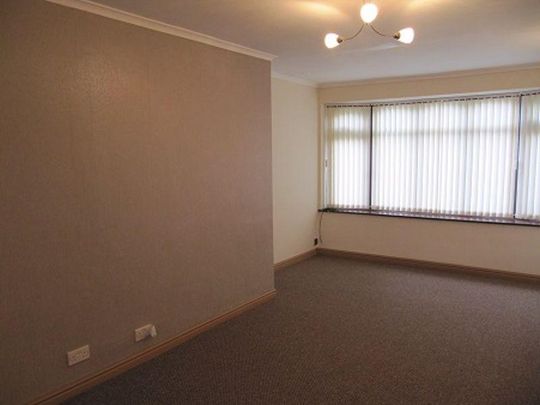 3 bedroom bungalow to rent - Photo 1