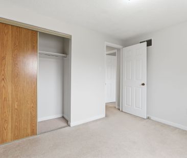 For Lease - 13 Brocklesby Crescent, Ajax, Ontario - Photo 4