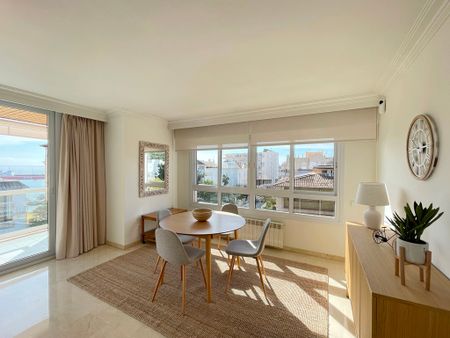 Comodo apartamento amueblado con vistas al mar, 4 dormitorios, terraza, parking, zona Son Armadans, Palma. - Photo 5