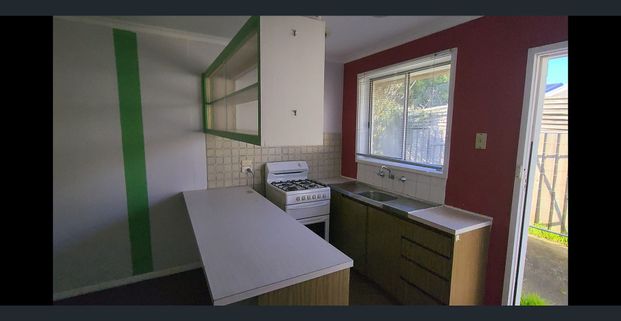 Comfortable Living in the Heart of Geelong West - Photo 1