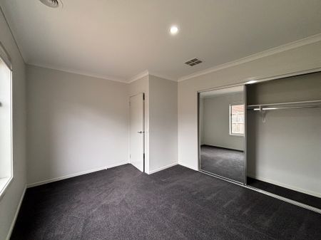 High-End Rental Opportunity: Feature Executive Home - Photo 3