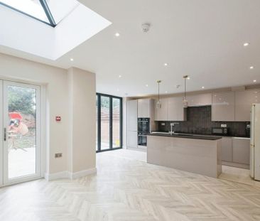 1 bedroom in a house share to rent - Photo 6