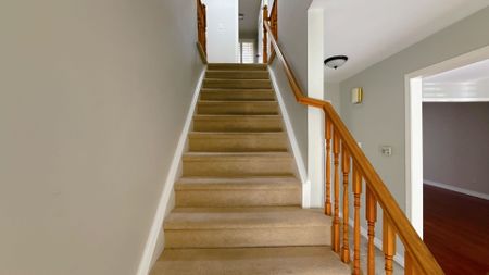 For Lease - 2251 Constance Drive, Oakville, Ontario - Photo 5