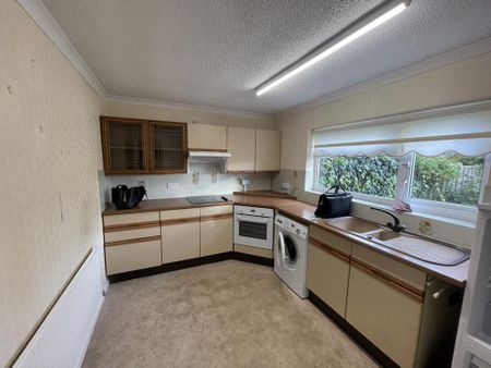 3 bedroom semi-detached house to rent - Photo 2