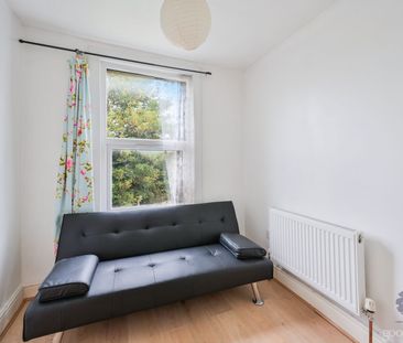 Park Avenue, Mitcham, CR4 - Photo 3