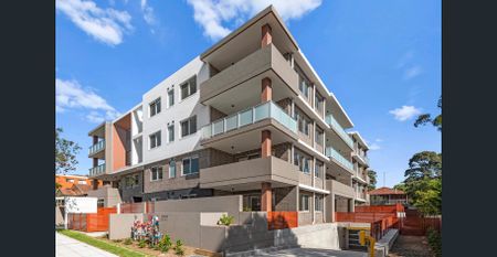 LUXURIOUS 2 BEDROOM APARTMENT - Photo 2