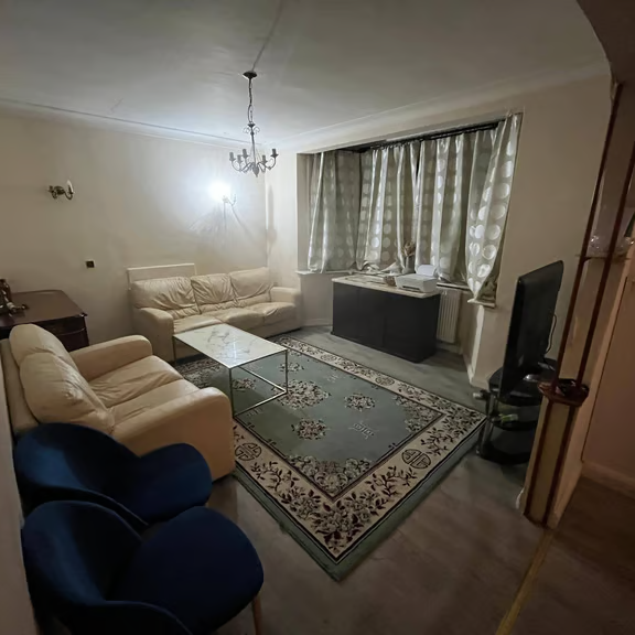 5 bedroom house to rent - Photo 1