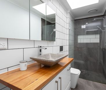 Seaside Retreat - Coastal Comfort and Contemporary Living - Photo 1