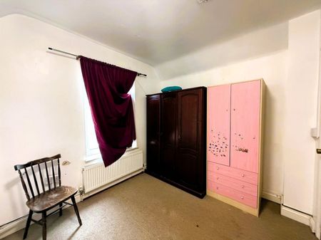 4 bed End Terraced House for Rent - Photo 2