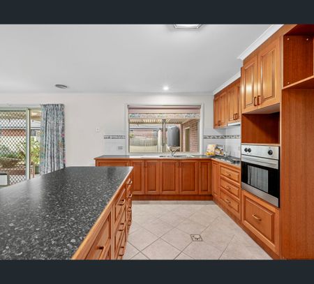 34 Pell Crescent, Mooroopna, Vic 3629 - Photo 3