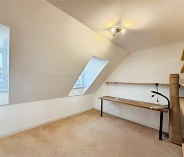 3 bedroom semi-detached house to rent - Photo 3